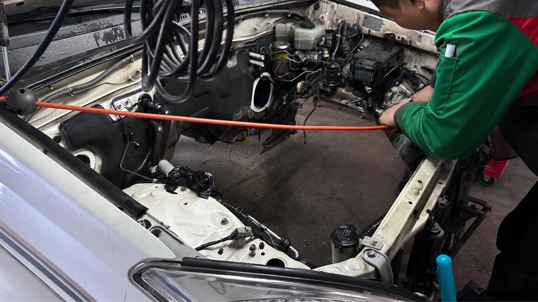 03年丰田霸道全车翻新多少钱,2004款丰田霸道拆车视频