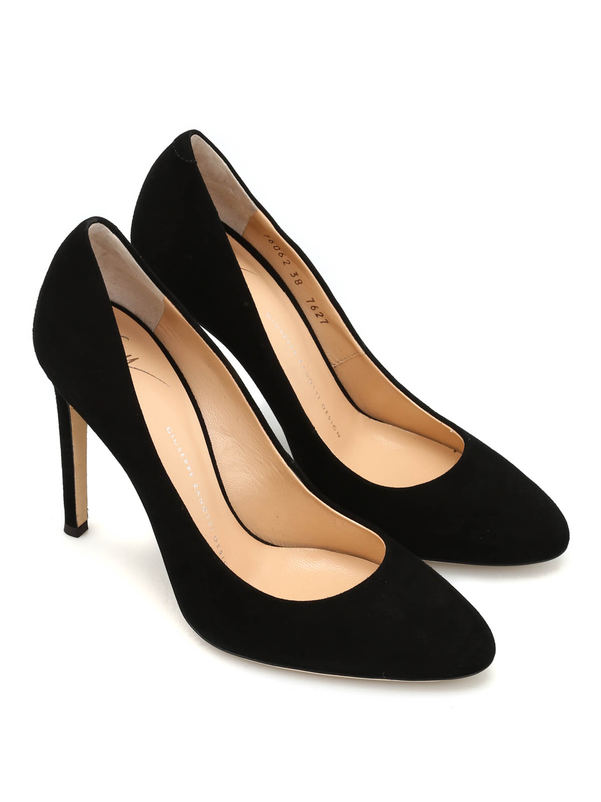 安吉丽娜朱莉最新穿搭,安吉丽娜朱莉走红毯