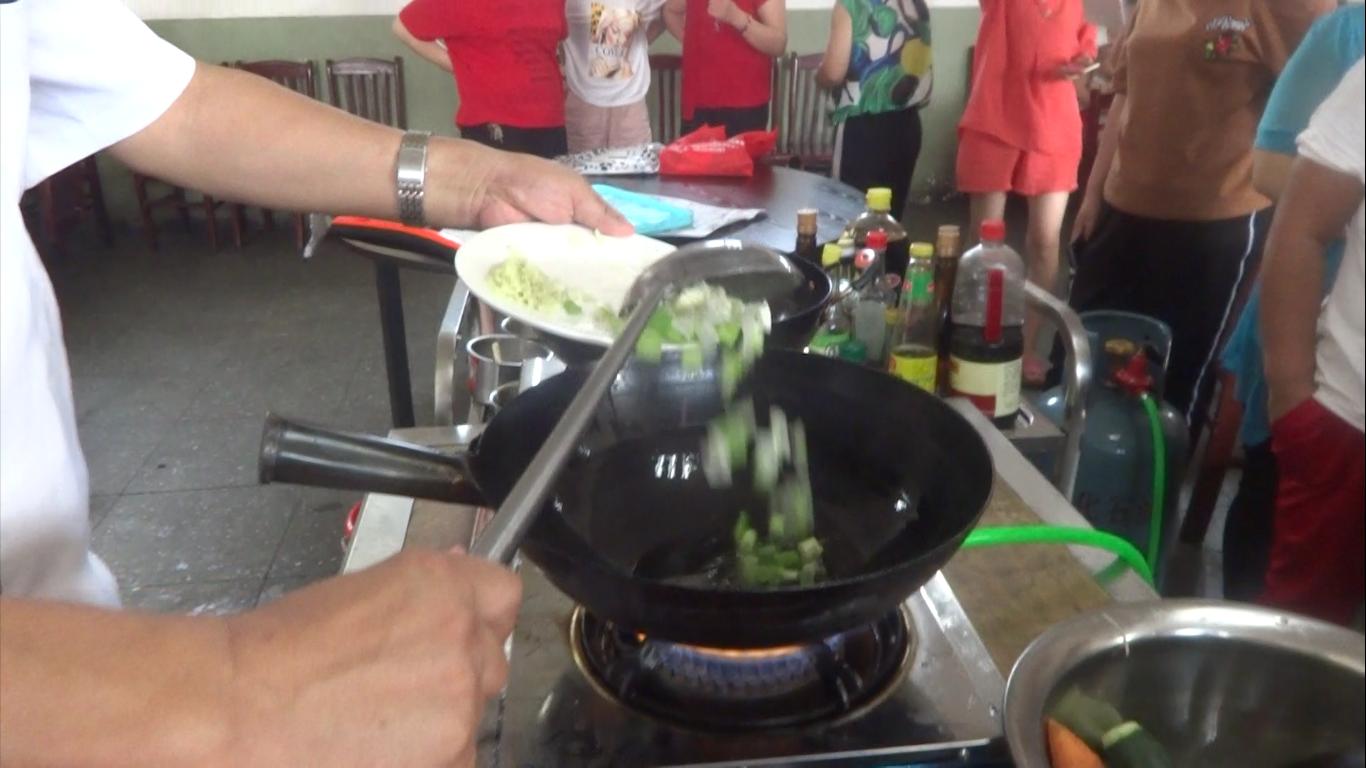 一辈子都吃不腻的西红柿炒鸡蛋,简单的家常菜西红柿炒鸡蛋