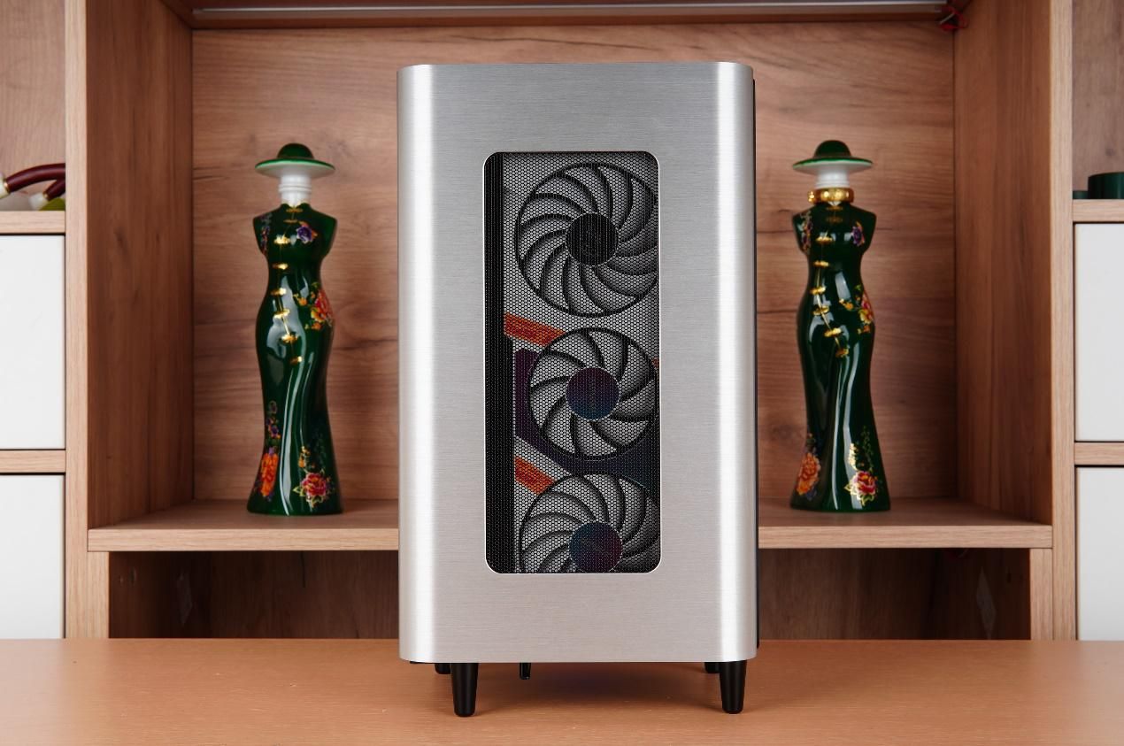 乔思伯v11主机配置推荐,乔思伯v11和v8机箱