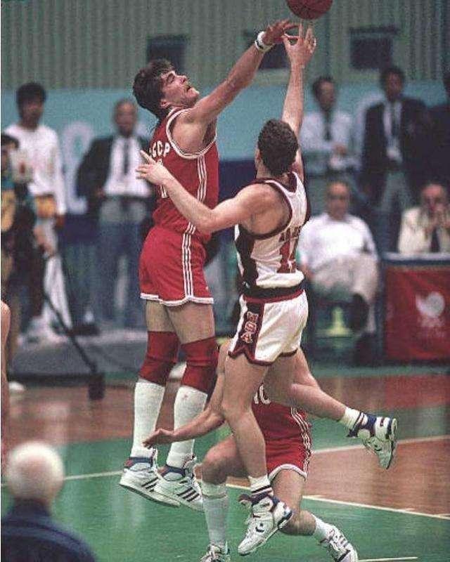 nba2konline2萨博尼斯和姚明,姚明生涯最强一战nba