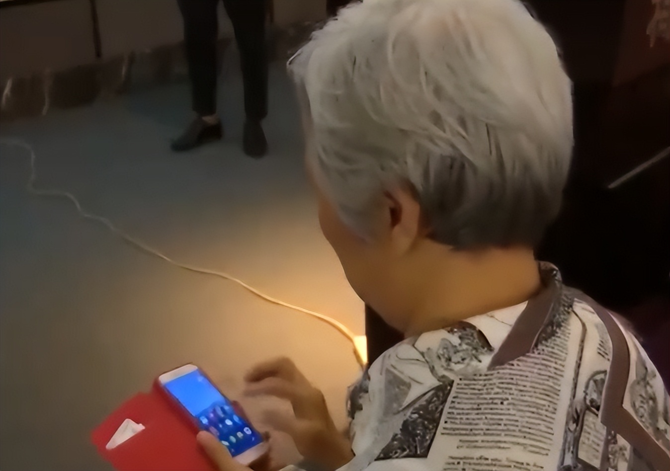 这些手机小技巧老年人一学就会,老年人手机使用技巧