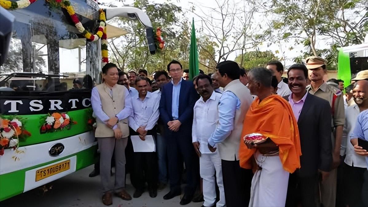 比亚迪征服老外,比亚迪电动大巴发展历程