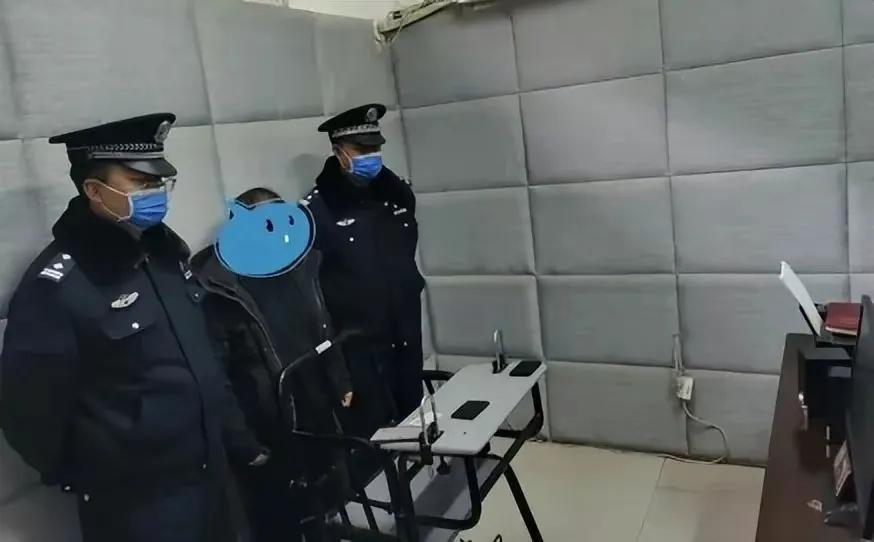 女子体检私密处遭60岁男医生吮吸，报警后不认账，唾液检测立功