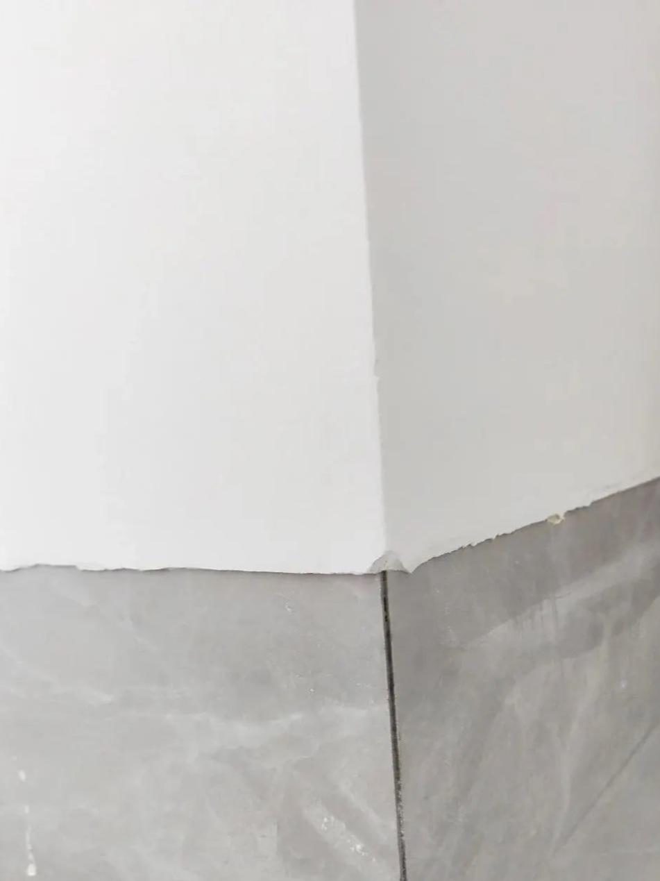 踢脚线作用是什么,踢脚线和踢脚线之间用什么