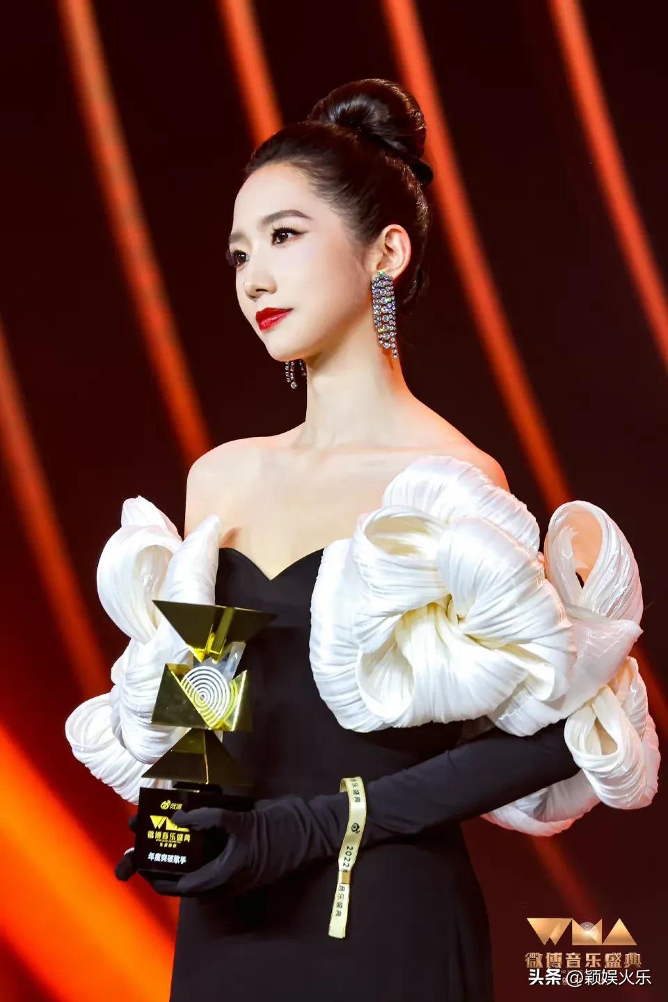 2022年度微博音乐盛典，众女星走红毯，明星高清壁纸