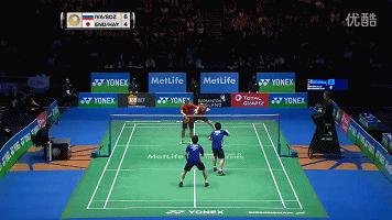 发球的正确姿势简单易学,发球如何不失误