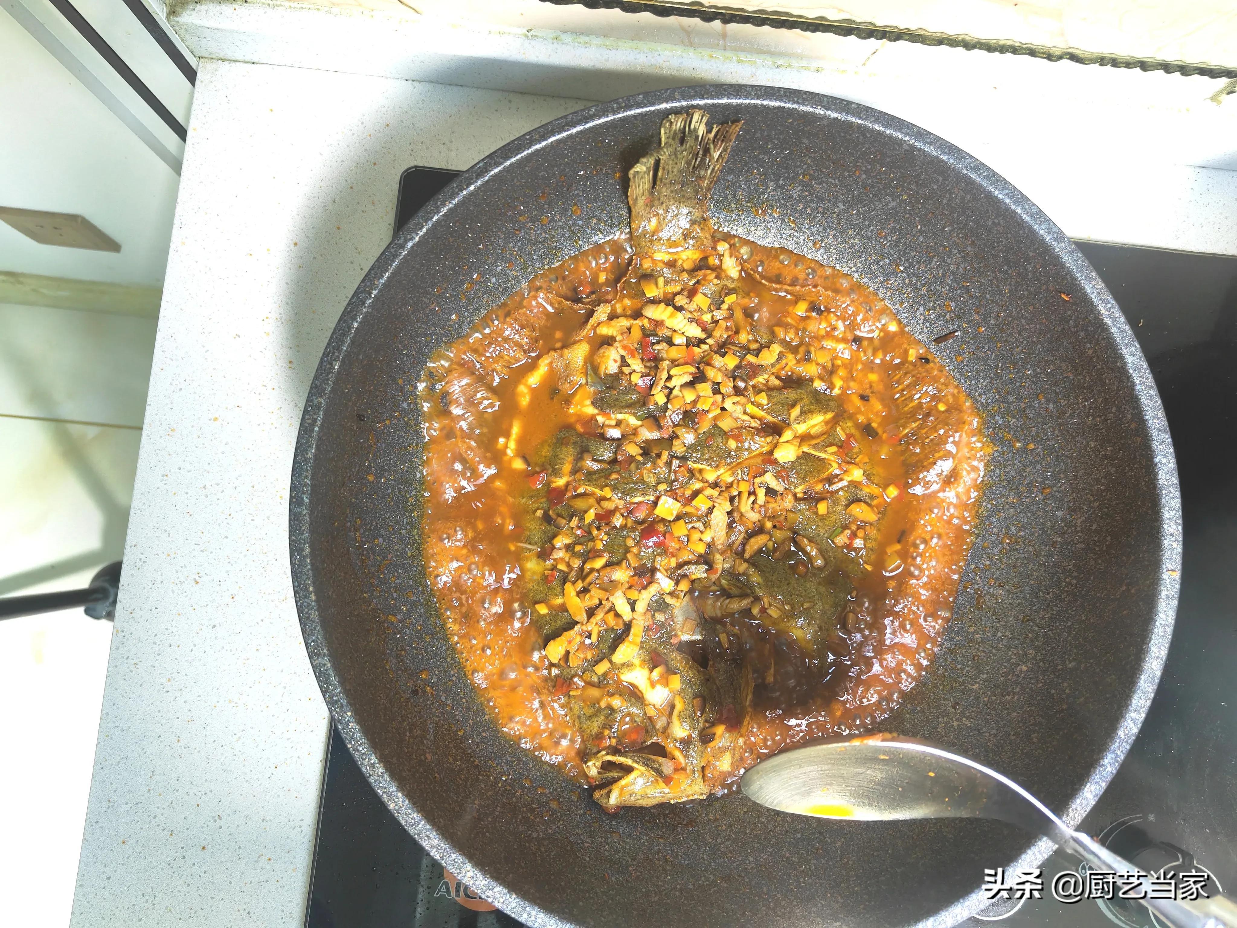 剞花刀教学,清蒸鱼改花刀技法简单