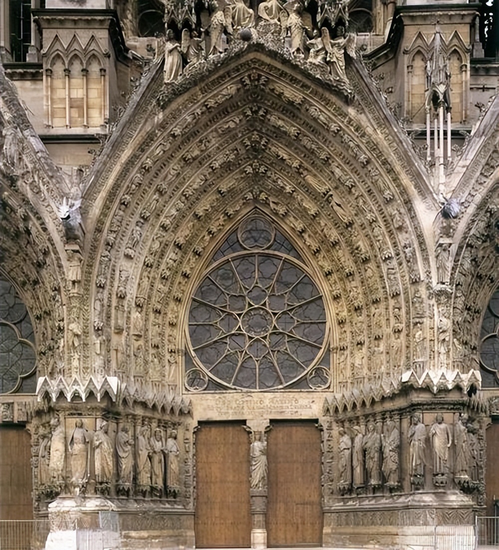 欧洲中世纪哥特式教堂,哥特式建筑探索