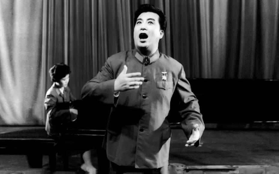 18岁年少成名25岁便跌入低谷王苏娅首位银幕情侣人生命运令人唏嘘