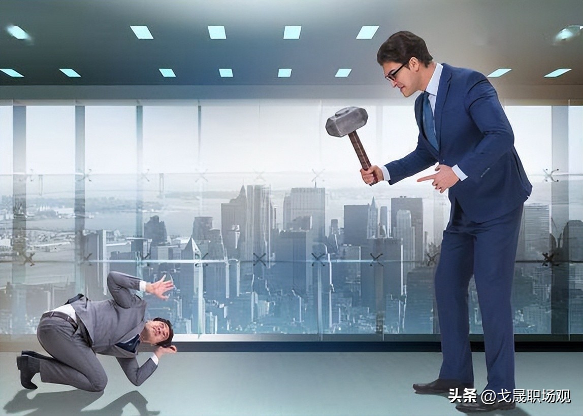 人被捅了一刀后会有力气反击吗,怎么对付背后捅你刀子的人