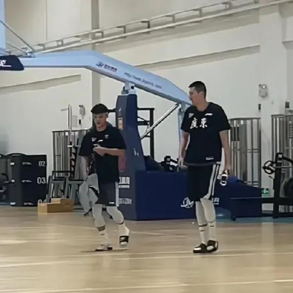 广东夏训14人名单，3大杀手已选择留队再战，4位主力轮换缺席！