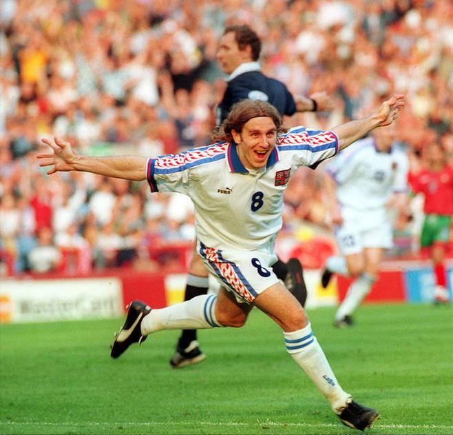 足球历史最佳阵容防守型中场,金球奖历史最佳二阵