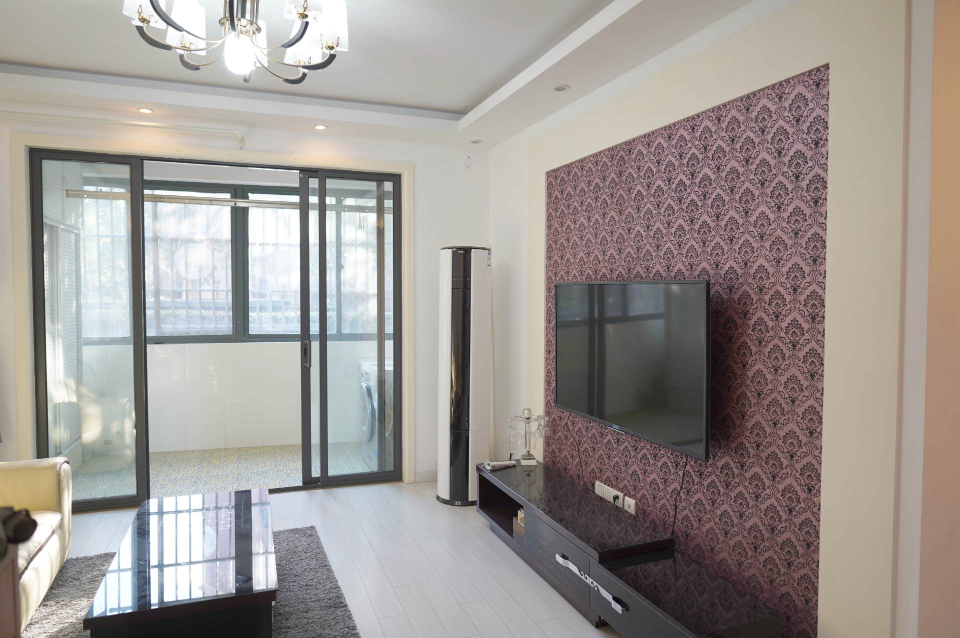 小户型也没有必要做全屋智能灯光,二手房客厅灯光改造