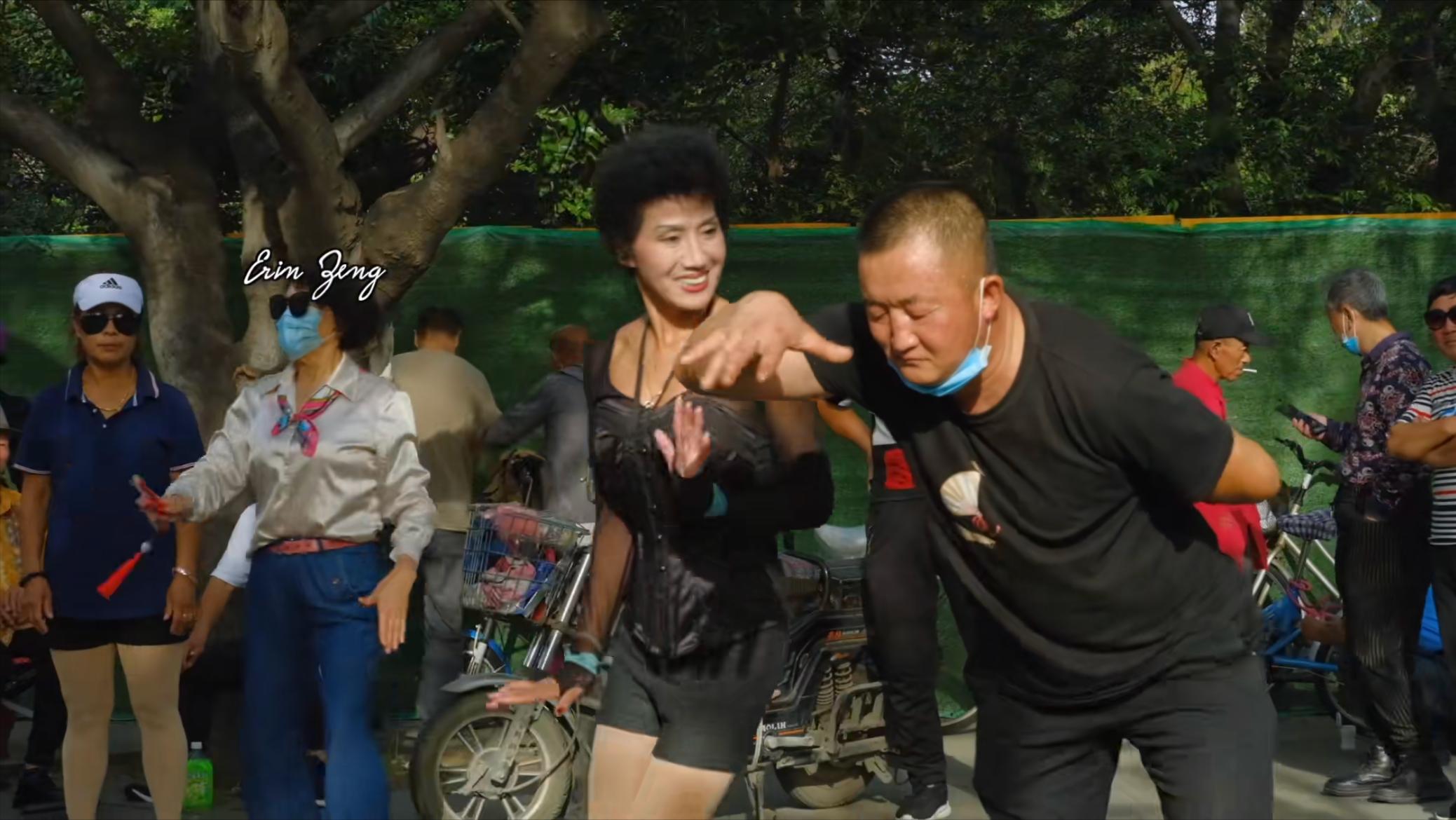 沈阳公园老人群魔乱舞打架,整治沈阳劳动公园群魔乱舞