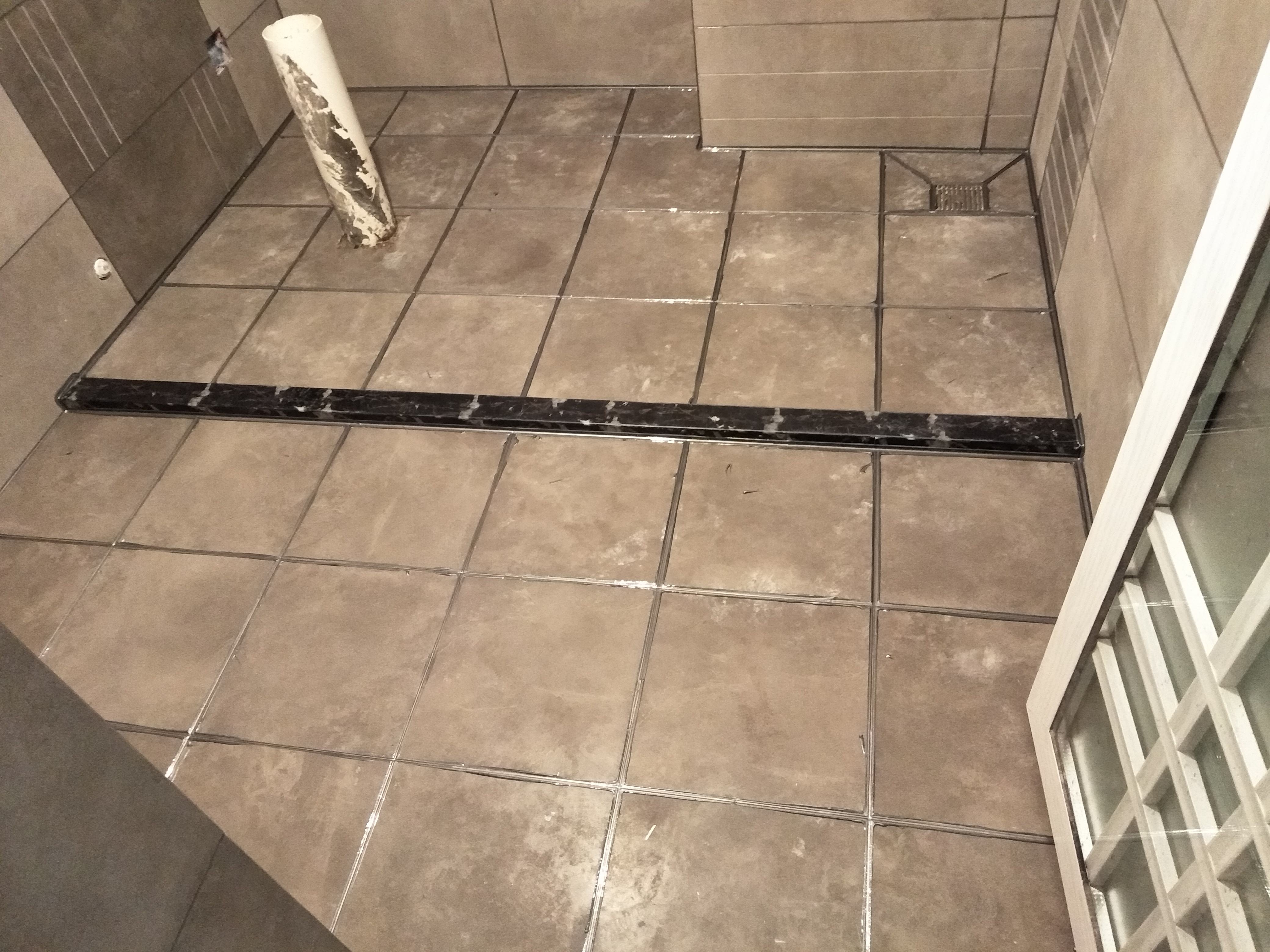 装修踩了一路的坑,装修贴瓷砖被坑钱