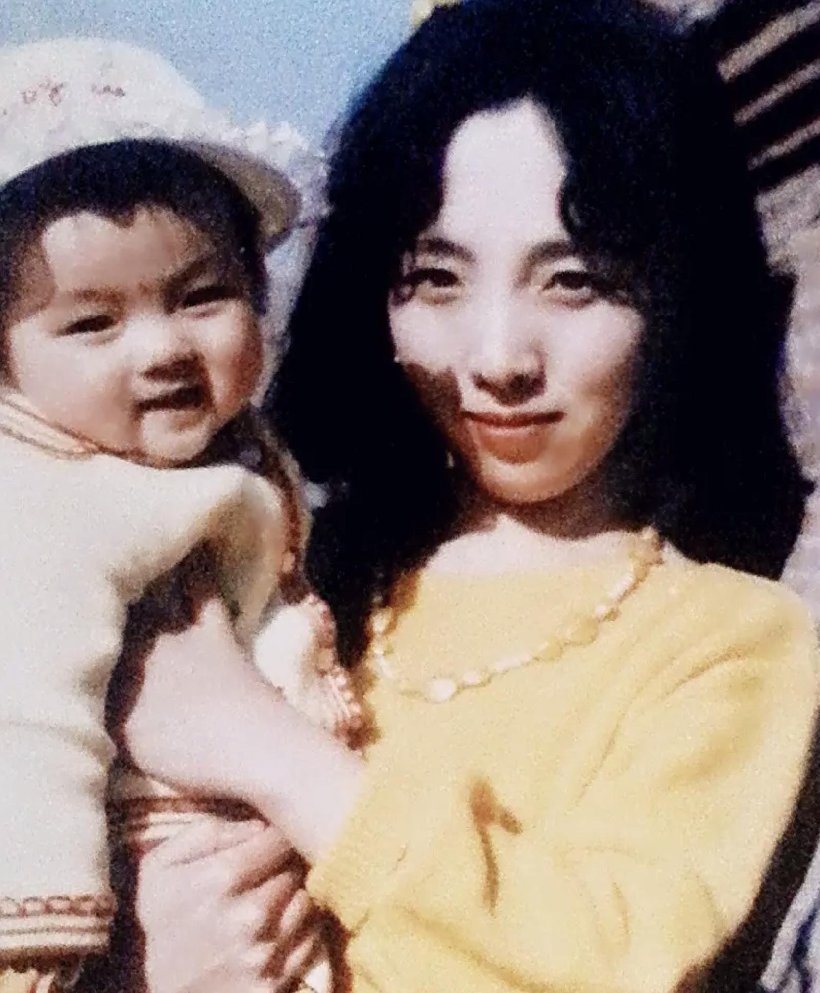 9位春晚主持人今昔对比,2017央视春晚五位主持人