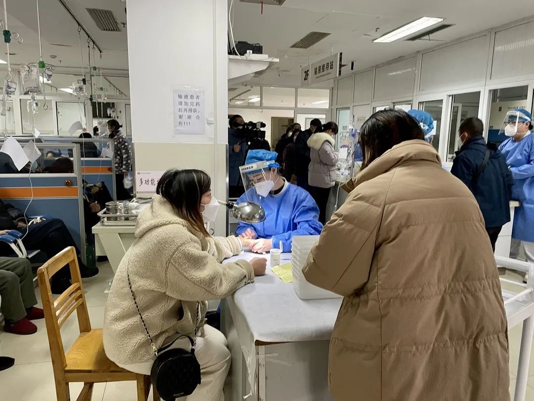 感谢抗疫各个志愿者辛苦付出句子,医者仁心感谢医护工作者一路坚持