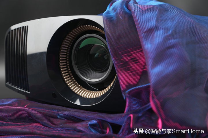 不求奢华，但求精品索尼VPL-VW598给我们怎么样的体验？