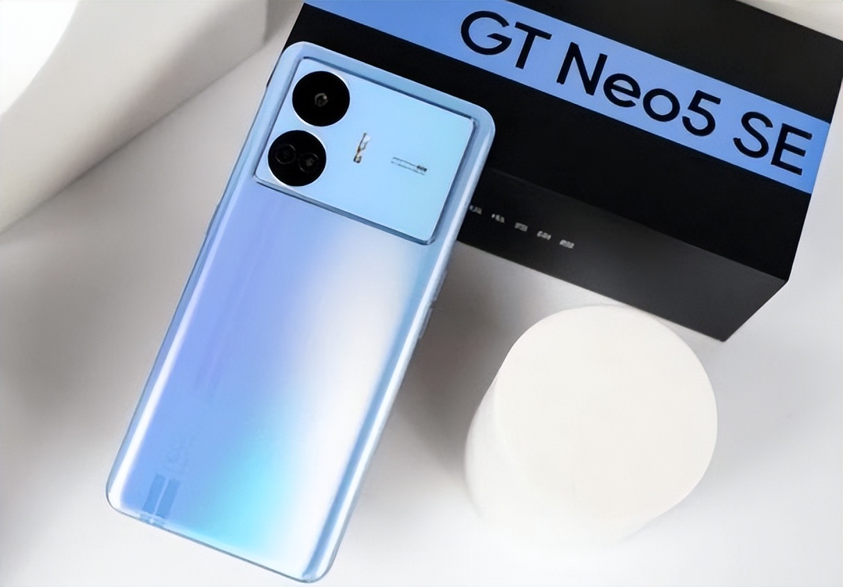 值得入手的3款高性价比手机,这4款性价比高的手机最值得买