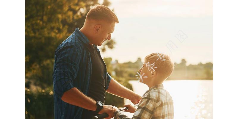 3年前，听妈话婚姻AA，3年后，他攒了12万，我买电脑还得分期