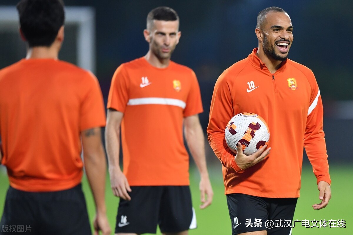 李金羽精彩进球,李金羽攻进联赛第100球