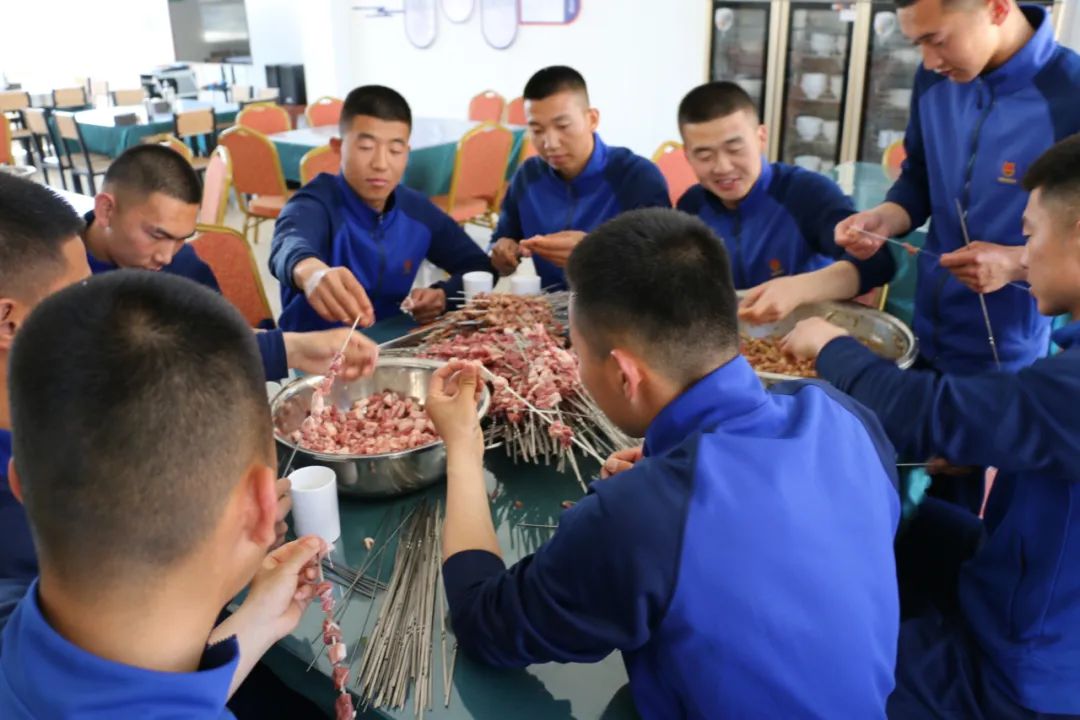 五一劳动节的过程步骤怎么写,五一劳动节要怎么过