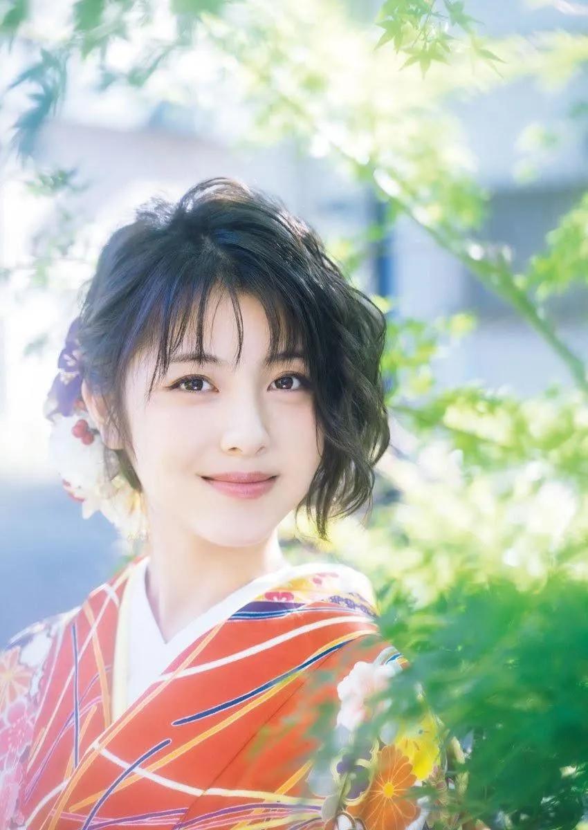 她是6000万日本男人的“新晋梦中情人