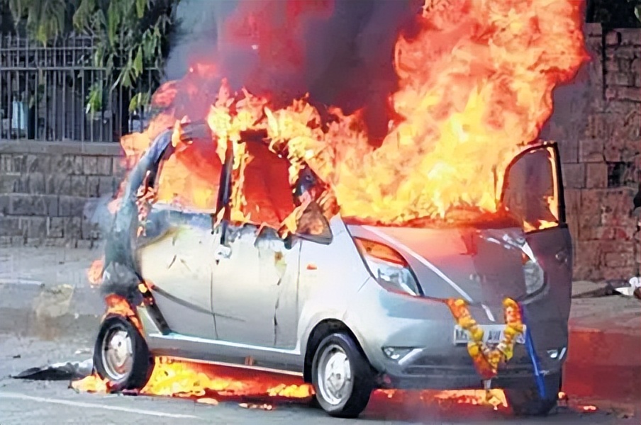 世界最贵的汽车价格多少钱一辆,世界上最便宜的汽车多少钱一辆