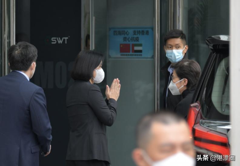 近万香港人排队悼念江爷爷！这一幕感动全国