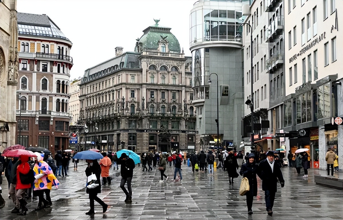 顶级富豪拍卖会收藏的藏品,奥地利女富豪