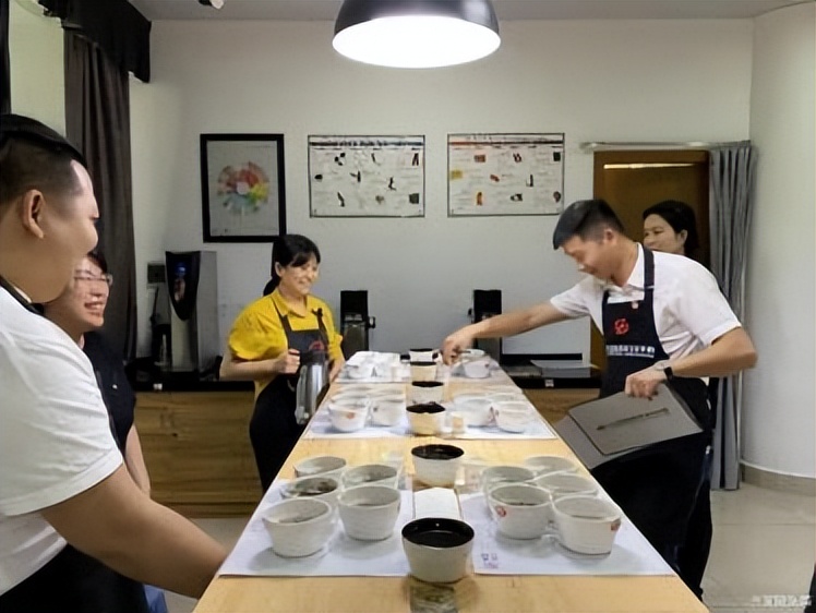 云南小粒咖啡豆哪个牌子好,云南小粒速溶咖啡哪个牌子好