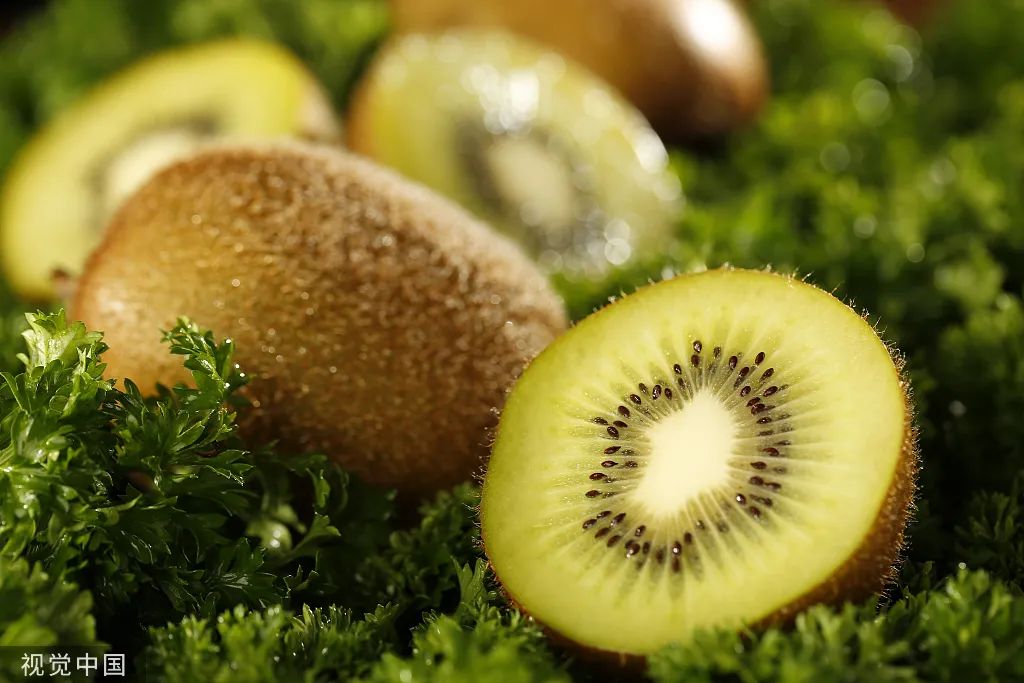 猕猴桃对皮肤有什么好处,每天吃一个猕猴桃身体有什么变化