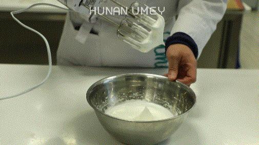 夏洛特公主蛋糕,草莓夏洛特慕斯蛋糕