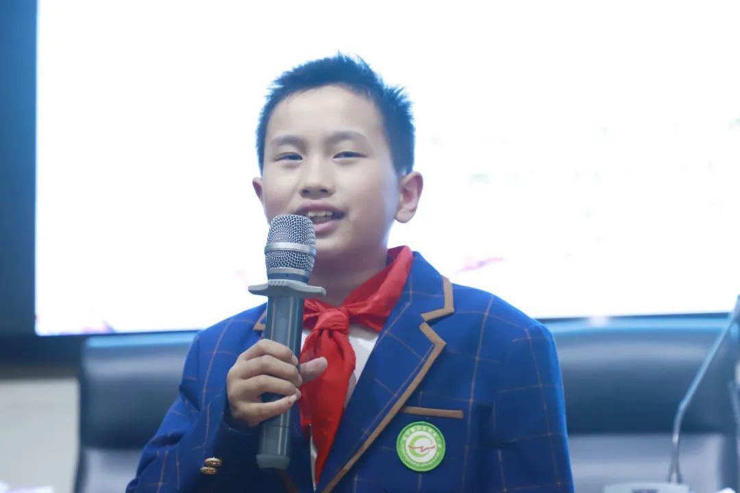 清明祭英烈警营朗诵,向英烈致敬清明诗歌朗诵小学生