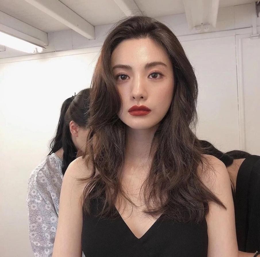 4招教你方圆脸变美思路,方圆脸怎么变鹅蛋脸