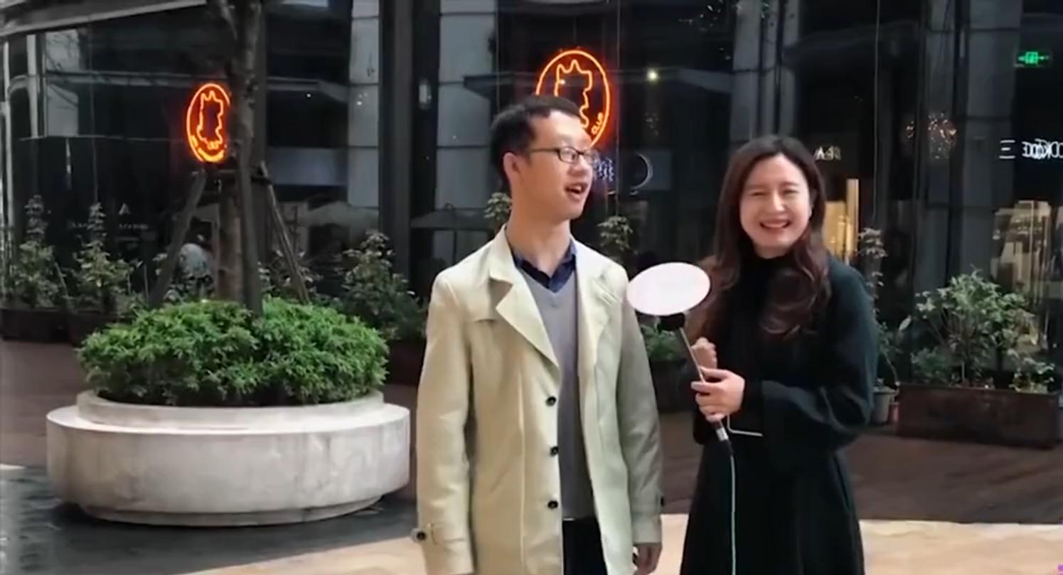 低情商小伙相亲：零收入却想找漂亮女友，扬言可以带女友一起啃老