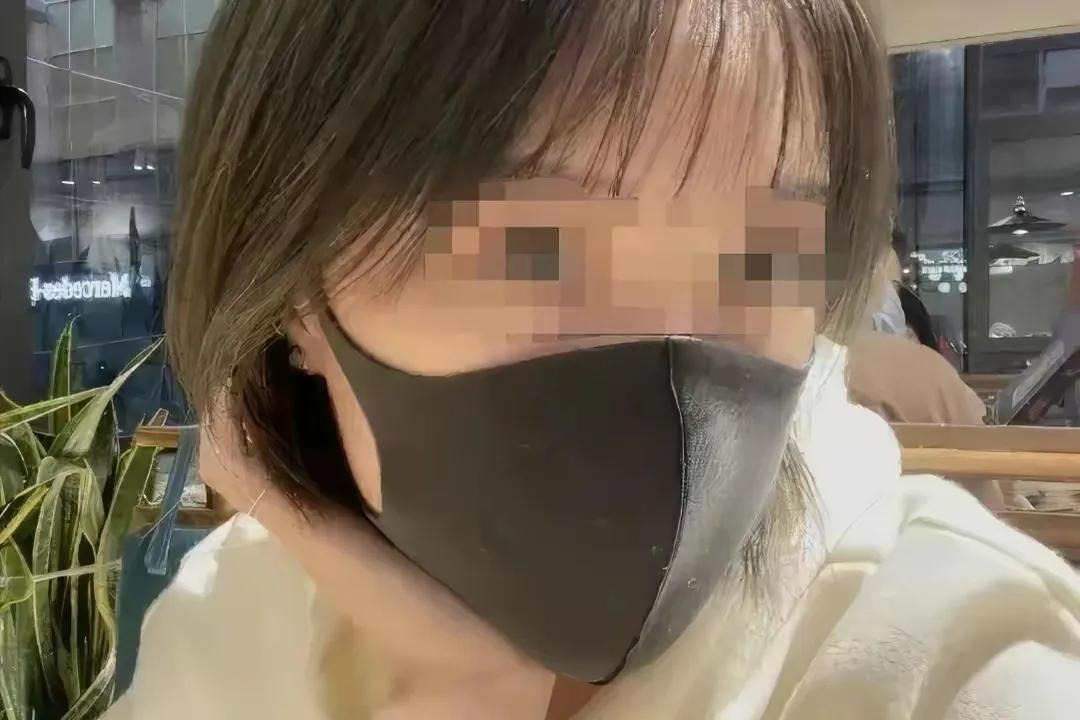 91大神秦先生的故事:冒充富二代,欺骗大量女性并进行*拍偷**