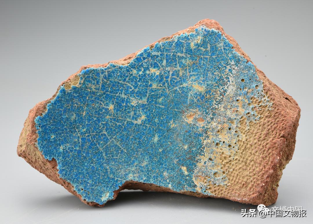 新发现|*藏西**温江多遗址发现吐蕃时期高等级建筑遗迹出土龟趺、无字碑等