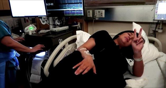 金小妹二胎产后首次晒黑人男友！抚摸孕肚好暖，分娩过程首曝光