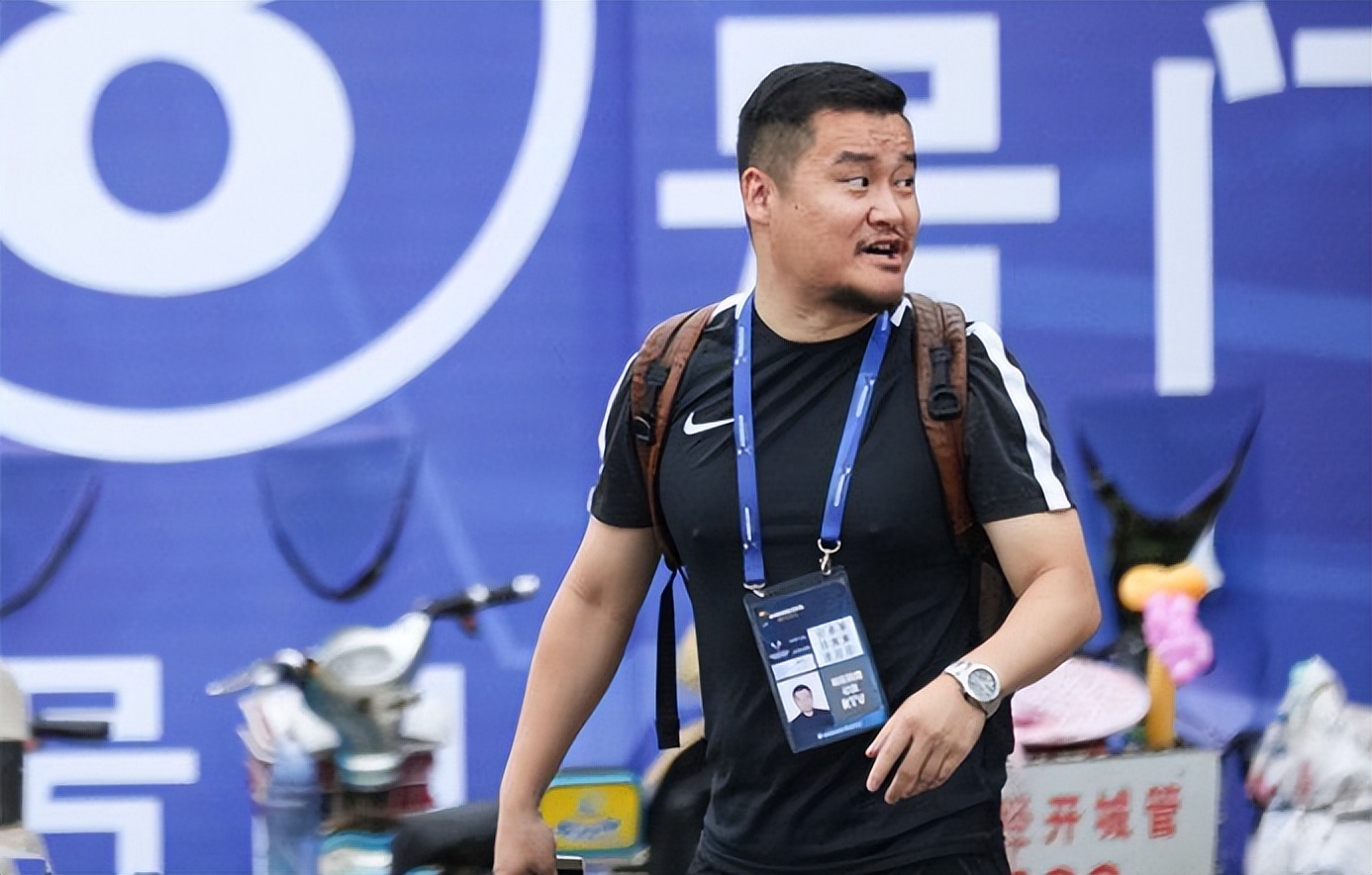 卡塔尔亚洲杯贺炜,贺炜经典催泪解说卡塔尔世界杯