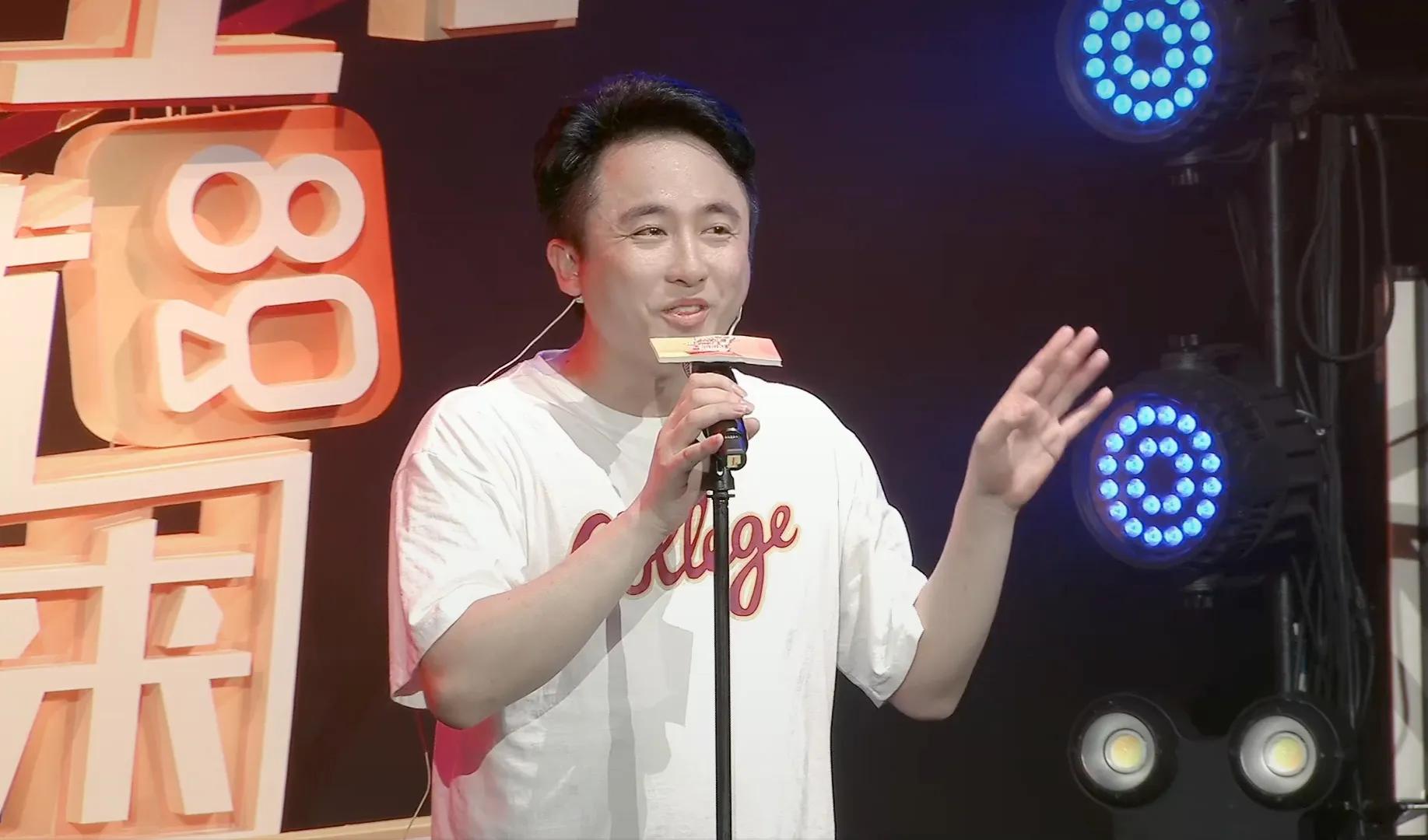 散打哥直播被砸东西完整版,散打哥被二驴签约了吗