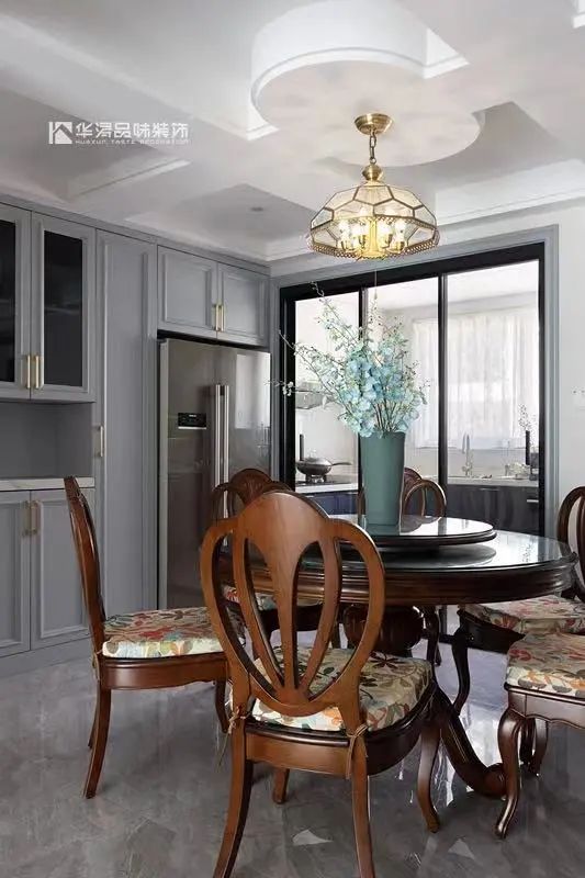 双开门冰箱放餐厅还是厨房,厨房餐厅太小冰箱怎么放