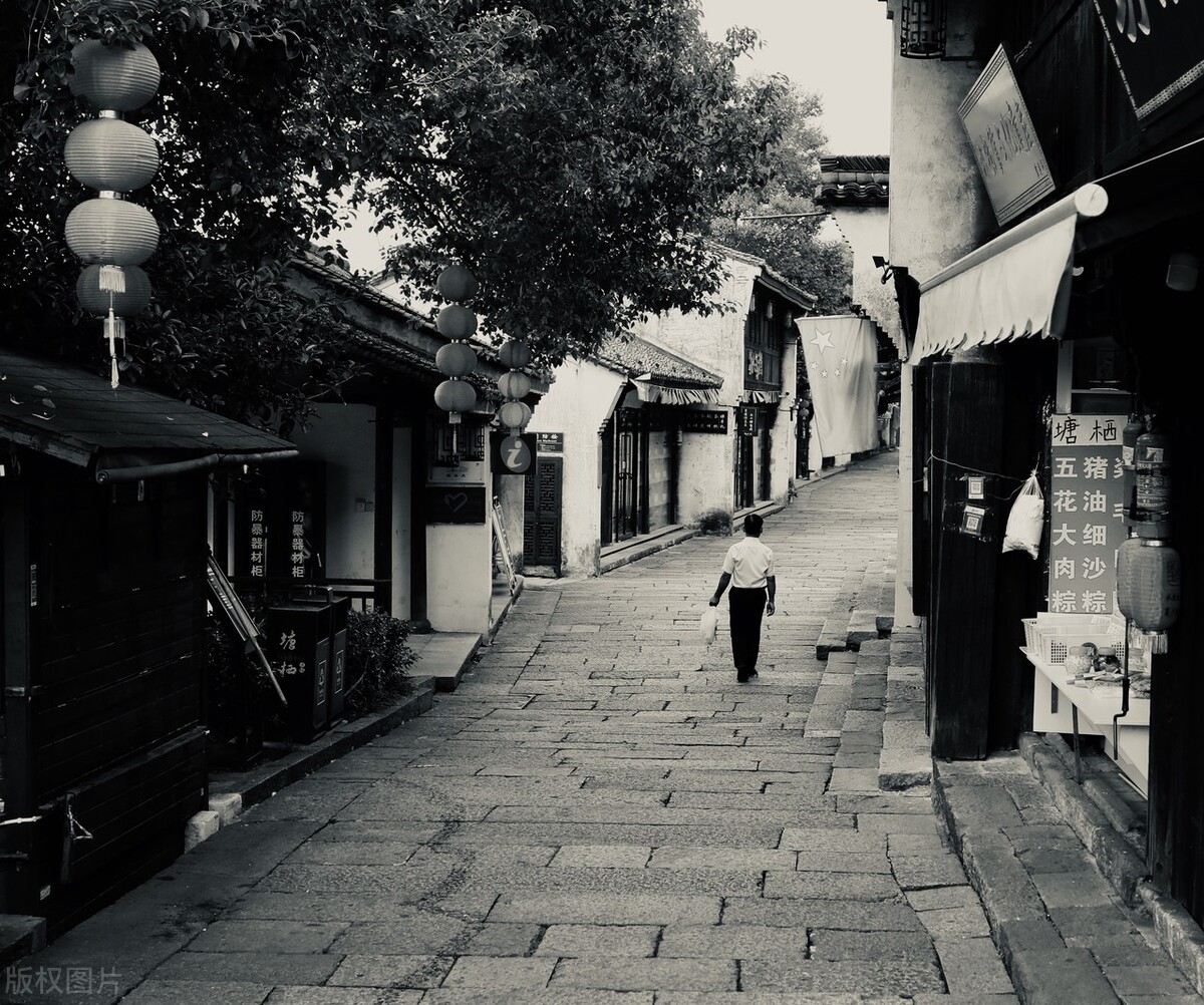 《鹊桥仙》:一停足一稍歇,一半幽梦,一半余生