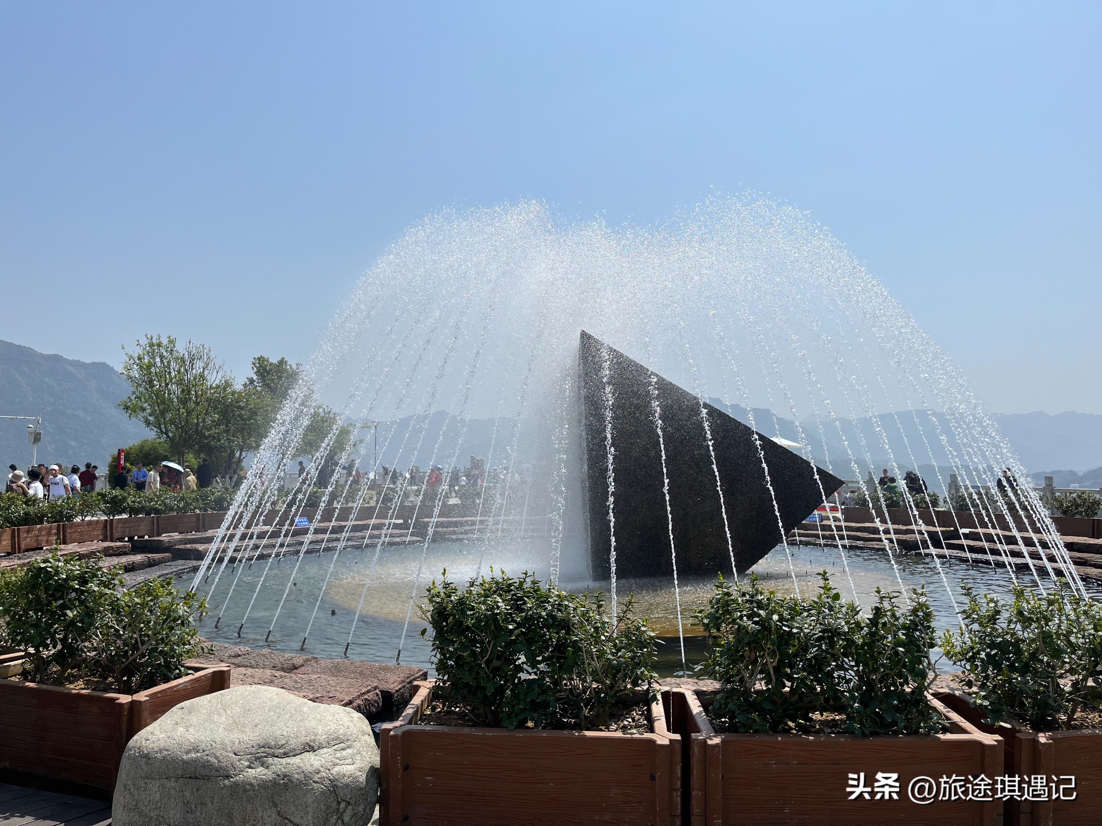 伟大的三峡大坝工程,三峡大坝百万大移民壮观场景