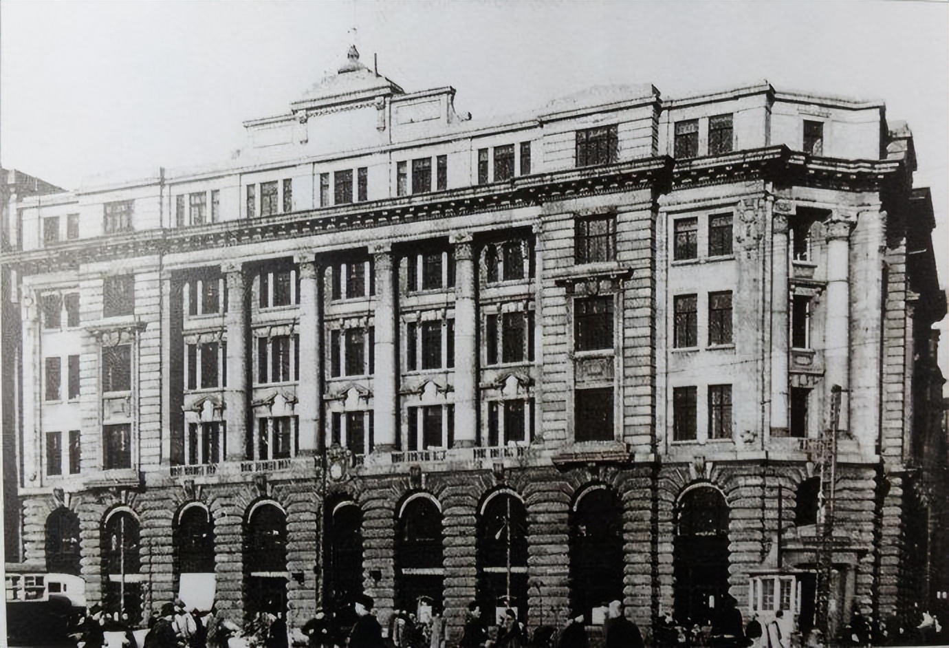 苏联专家给公安上课，突然被捕，局长笑言：老韩，我找你好苦