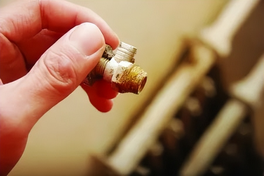 地暖不热的原因及解决办法酒泉,地暖不热了要自己修吗