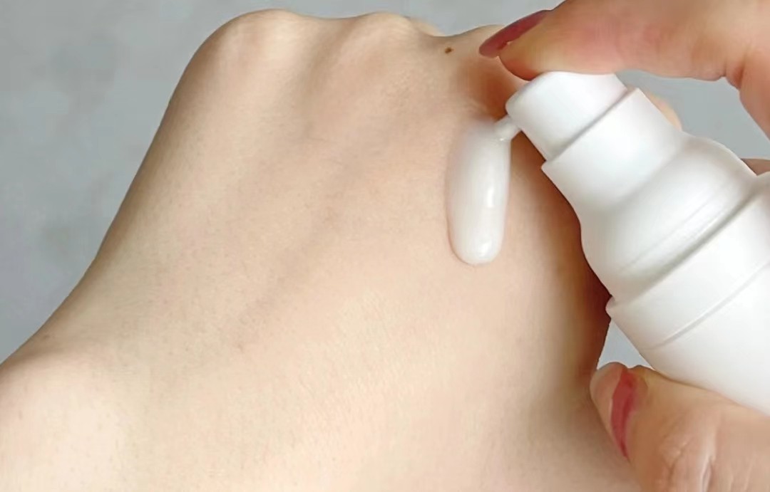 推荐一款性价比高的精华水,适合夏天白天用的精华排行榜