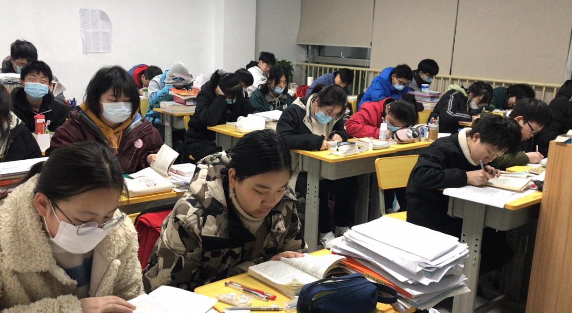 福建女孩高考364分，骗父母考了586分状告教育局，最终结果如何？