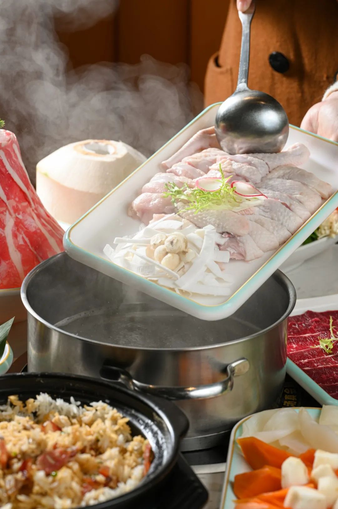 花胶鸡汤椰子水,椰子花胶煲鸡汤的做法及功效